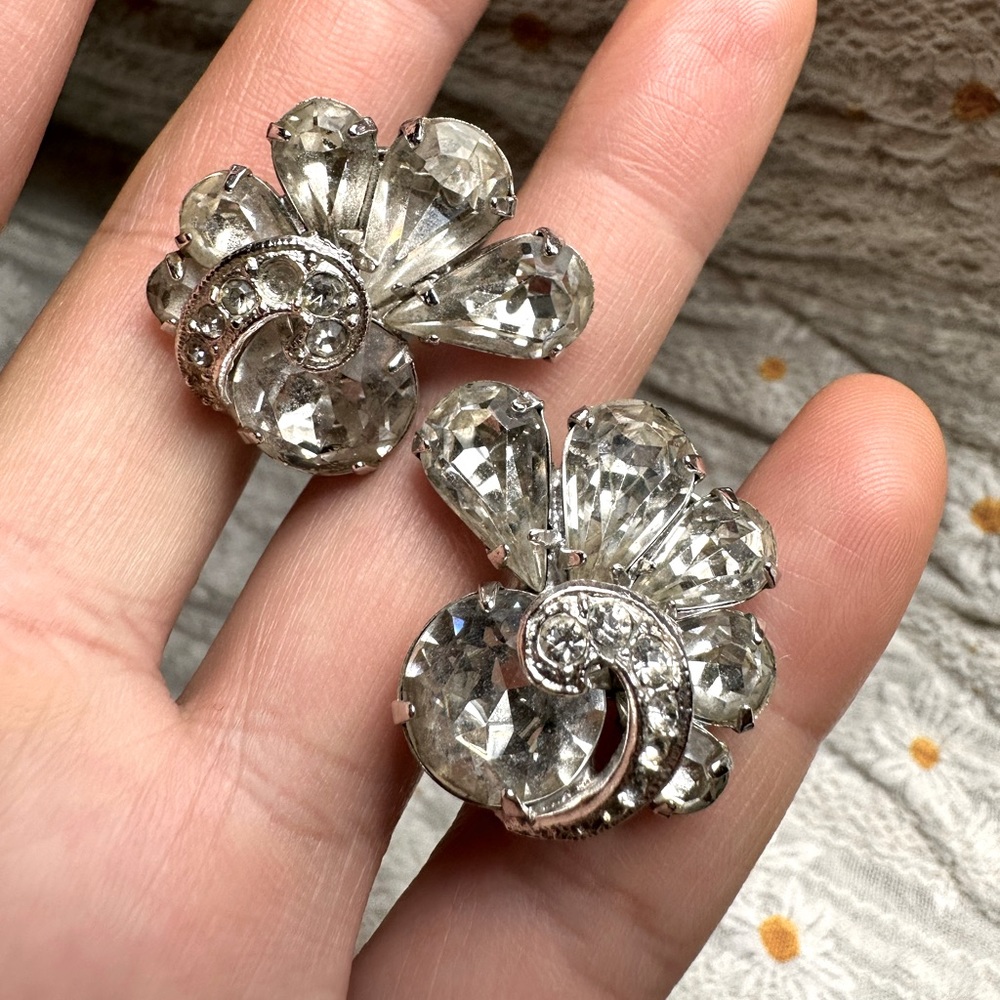 Vintage signed Eisenberg clear rhinestone with crystal clips earrings